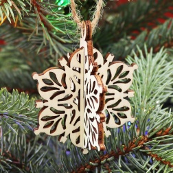 Drevená vianočná ozdoba na stromček 3D vločka